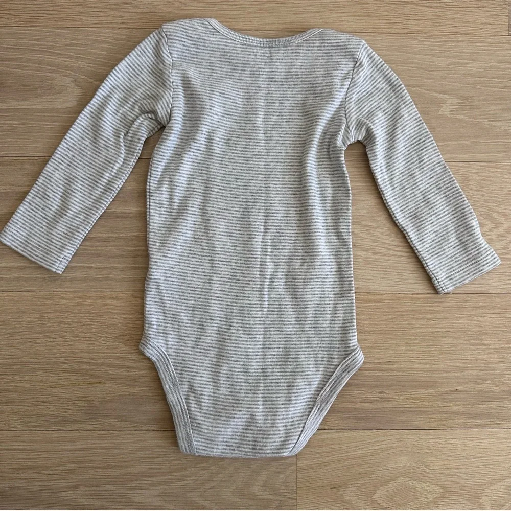 GAP carter’s bodysuits
